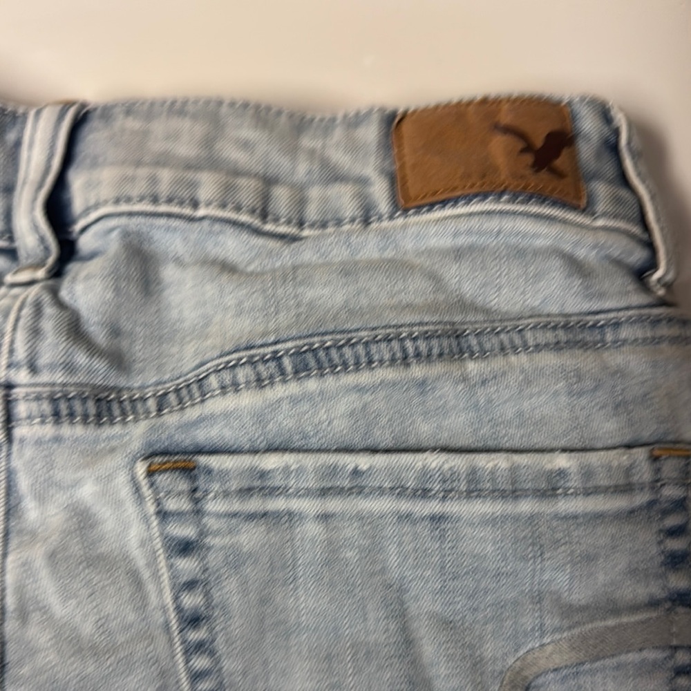 American Eagle Outfitters embroidery Jean Shorts with Distressed Details - Picture 5 of 6